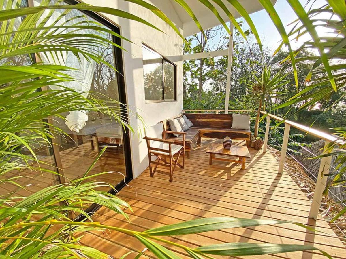La Sana Surf Hotel, New Management, Few Mn Drive To The Beach Playa Santa Teresa  Buitenkant foto