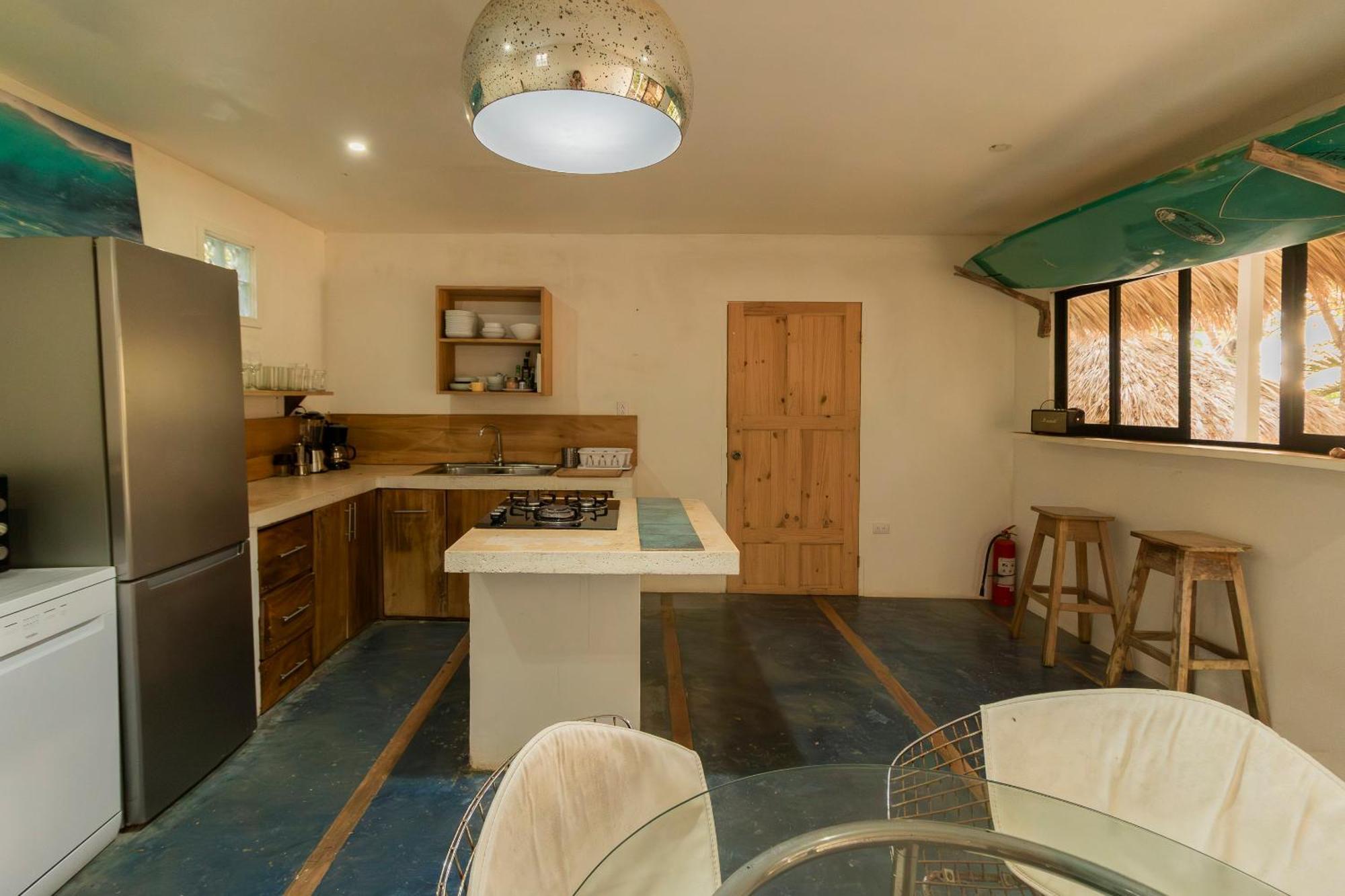La Sana Surf Hotel, New Management, Few Mn Drive To The Beach Playa Santa Teresa  Buitenkant foto