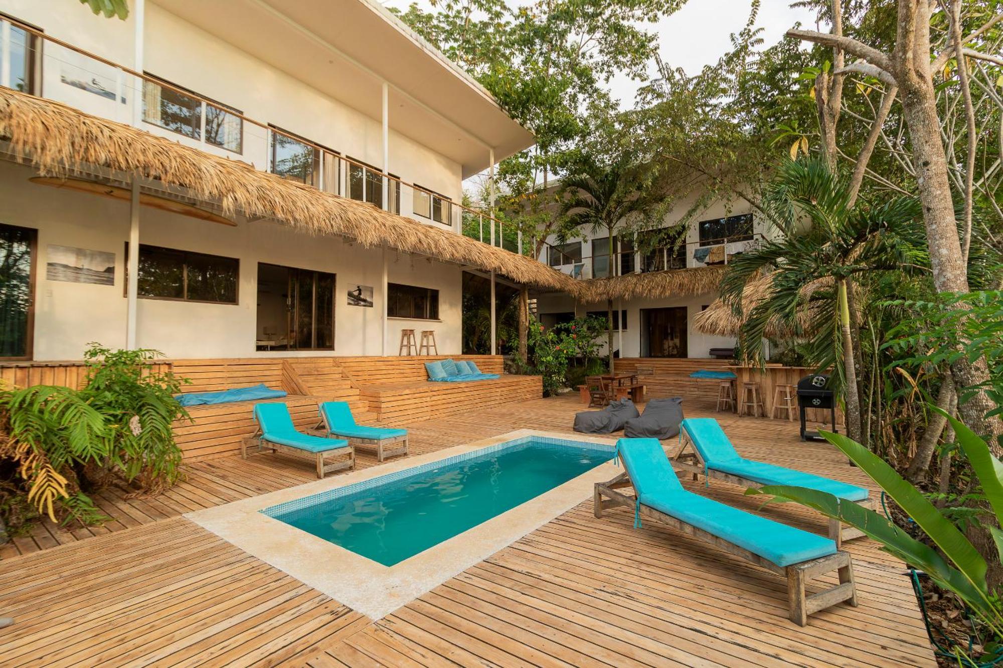 La Sana Surf Hotel, New Management, Few Mn Drive To The Beach Playa Santa Teresa  Buitenkant foto