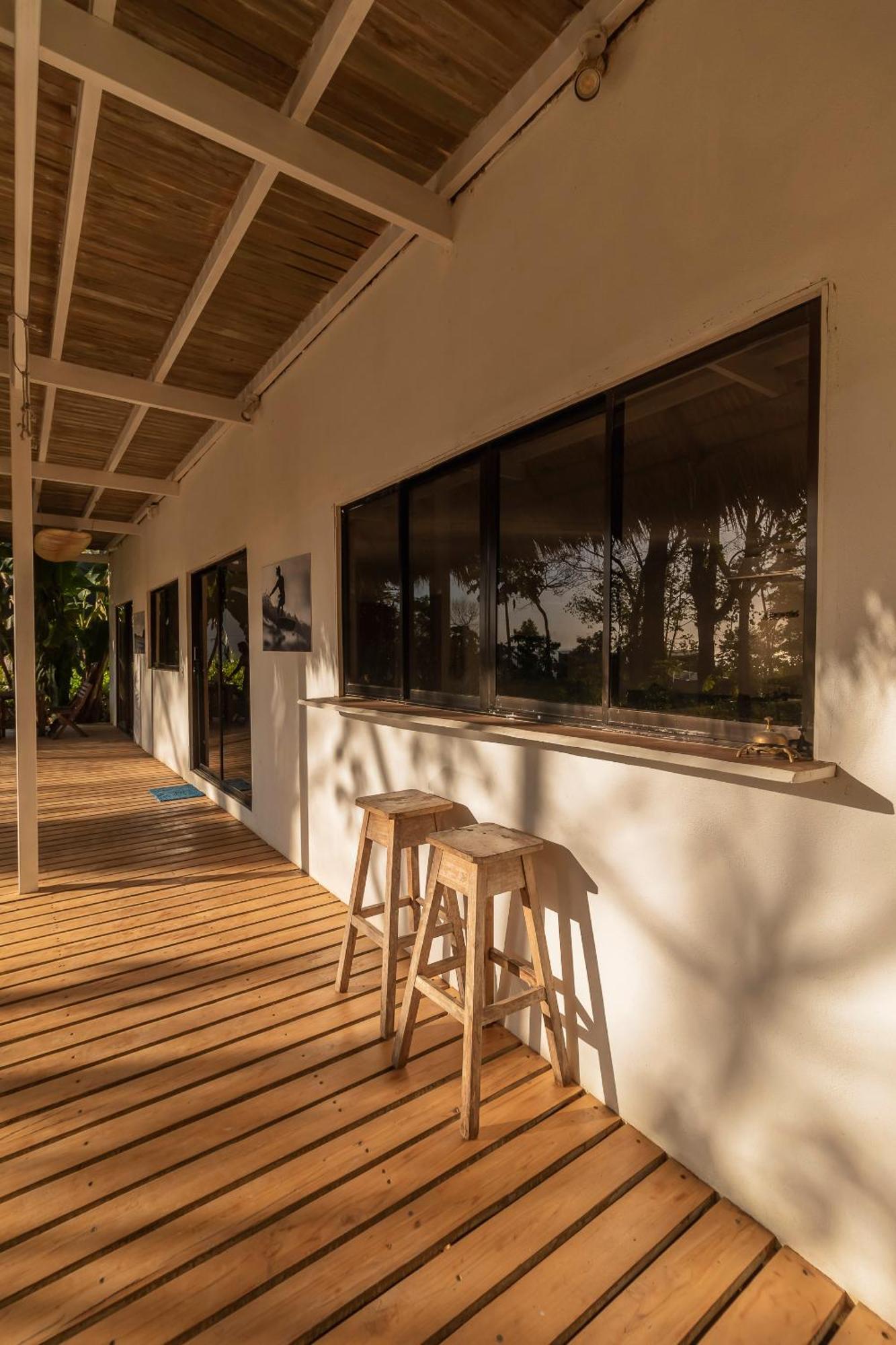 La Sana Surf Hotel, New Management, Few Mn Drive To The Beach Playa Santa Teresa  Buitenkant foto