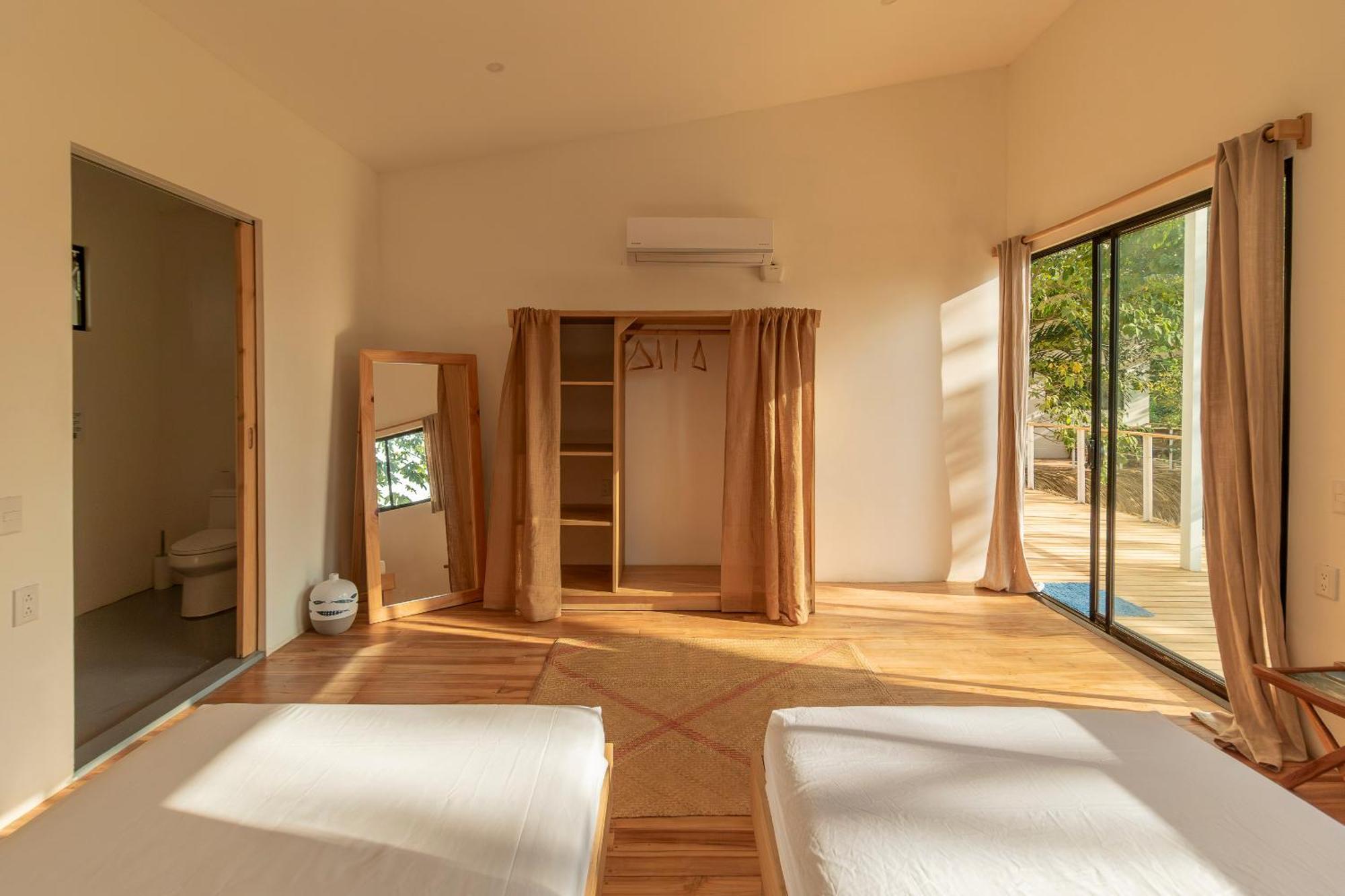 La Sana Surf Hotel, New Management, Few Mn Drive To The Beach Playa Santa Teresa  Buitenkant foto